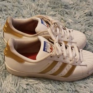 Adidas Superstar Sneakers